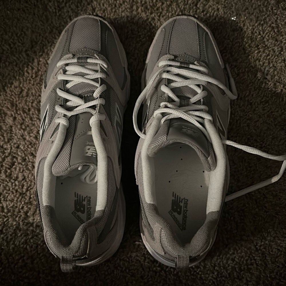 NW NEW BALANCE 530 size 9 M/size 10.5 W new balance